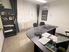 Sector 4 -Piata Progresul,  Spatiu de birouri de inchiriat parter, acces separat